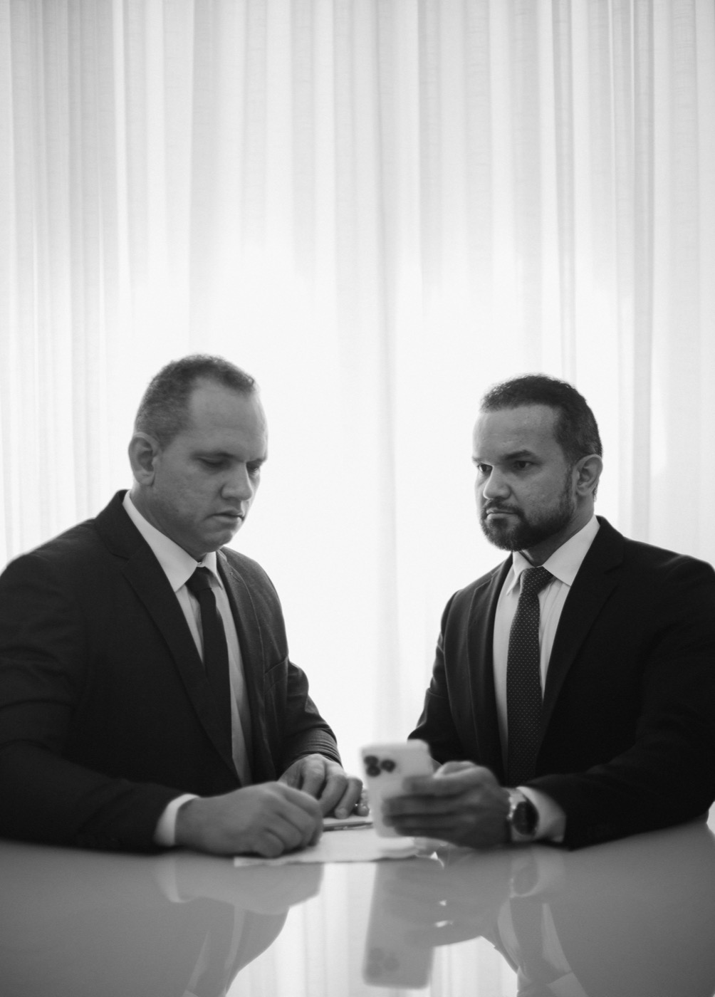 Lenio e Leonel Nascimento em reunião de trabalho